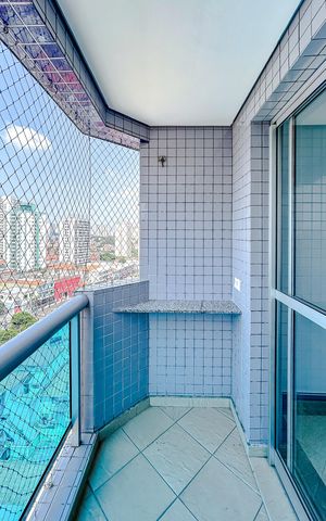 Apartamento à venda com 90m², 3 quartos e 2 vagasVaranda