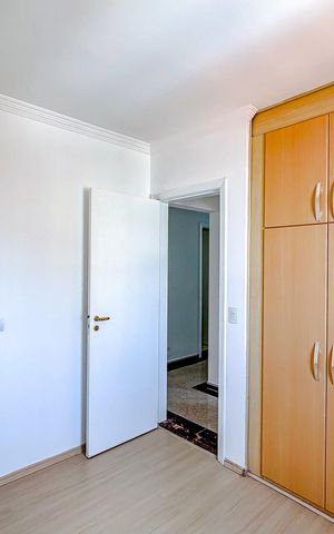 Apartamento à venda com 90m², 3 quartos e 2 vagasQuarto 2