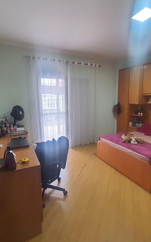Casa à venda com 280m², 3 quartos e 2 vagas