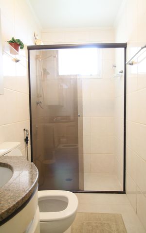 Apartamento à venda com 100m², 2 quartos e 2 vagasBanheiro 