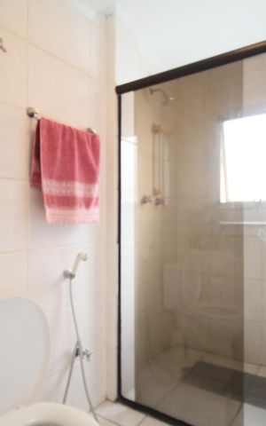 Apartamento à venda com 100m², 2 quartos e 2 vagasBanheiro 