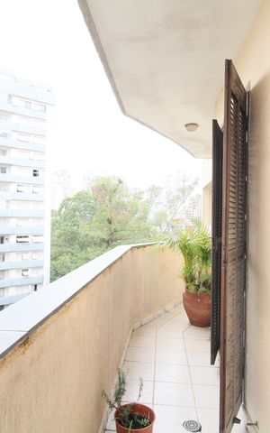 Apartamento à venda com 100m², 2 quartos e 2 vagasVaranda Suíte