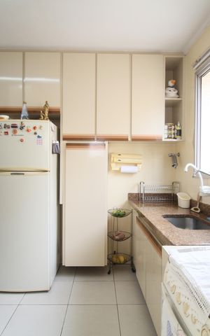 Apartamento à venda com 100m², 2 quartos e 2 vagasCozinha