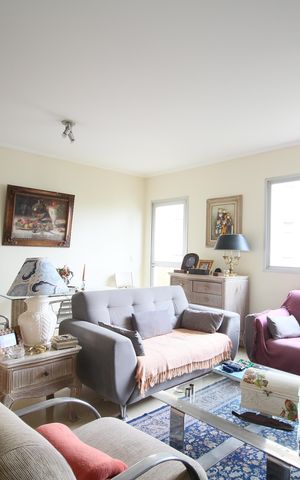 Apartamento à venda com 100m², 2 quartos e 2 vagasSala