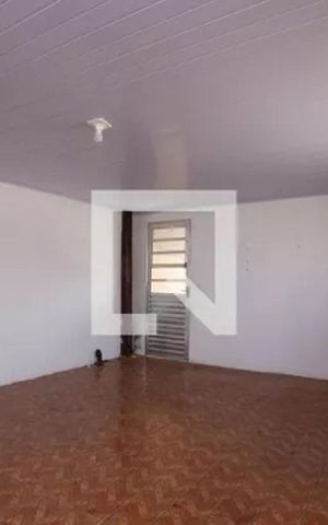 Casa à venda com 70m², 3 quartos e 1 vaga Casa à venda com 70m², 3 quartos e 1 vagaCozinha