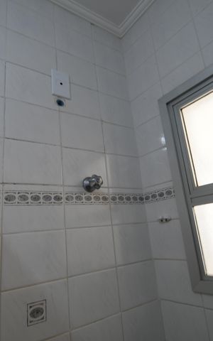 Apartamento à venda com 74m², 2 quartos e 1 vagaBanheiro Social