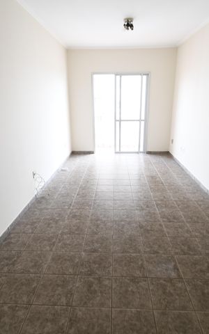 Apartamento à venda com 74m², 2 quartos e 1 vagaSala