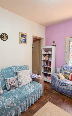 Casa à venda com 150m², 2 quartos e sem vaga Casa à venda com 150m², 2 quartos e sem vagaPiso Inferior - Sala