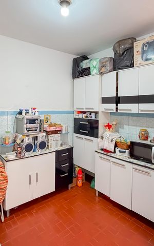 Casa à venda com 150m², 2 quartos e sem vaga Casa à venda com 150m², 2 quartos e sem vagaPiso Inferior - Cozinha