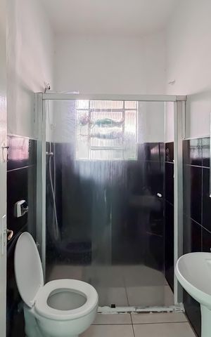 Casa à venda com 150m², 2 quartos e sem vaga Casa à venda com 150m², 2 quartos e sem vagaBanheiro - Piso Superior
