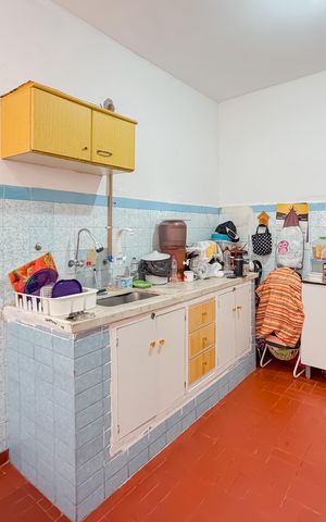 Casa à venda com 150m², 2 quartos e sem vaga Casa à venda com 150m², 2 quartos e sem vagaPiso Inferior - Cozinha