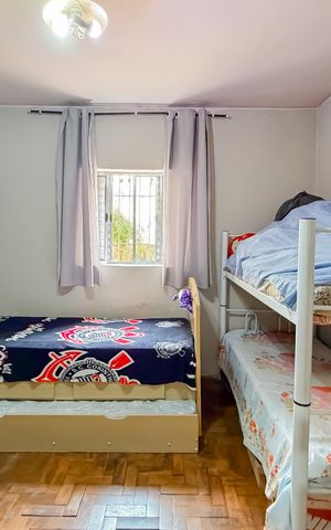 Casa à venda com 150m², 2 quartos e sem vaga Casa à venda com 150m², 2 quartos e sem vagaPiso Inferior - Quarto