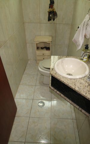 Casa à venda com 216m², 3 quartos e 5 vagasLavabo 2