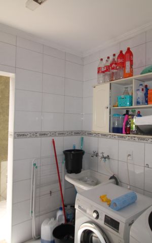 Casa à venda com 216m², 3 quartos e 5 vagasÁrea de Serviço