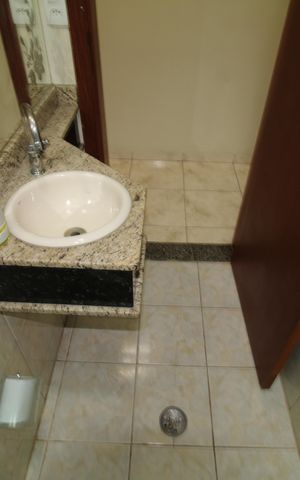 Casa à venda com 216m², 3 quartos e 5 vagasLavabo 2