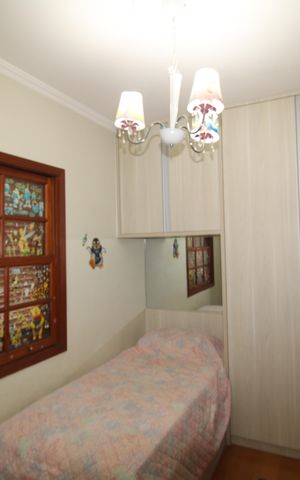 Casa à venda com 216m², 3 quartos e 5 vagasQuarto 1