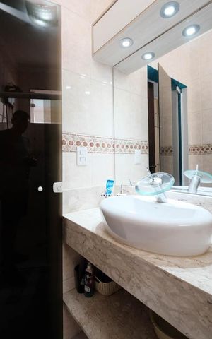 Casa à venda com 192m², 4 quartos e 2 vagasSuíte 2