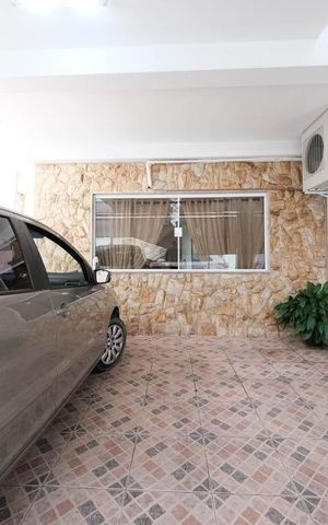 Casa à venda com 192m², 4 quartos e 2 vagasGaragem