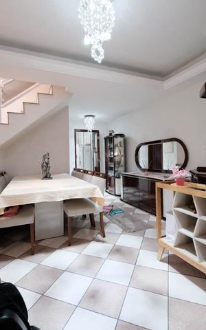 Casa à venda com 192m², 4 quartos e 2 vagasSala