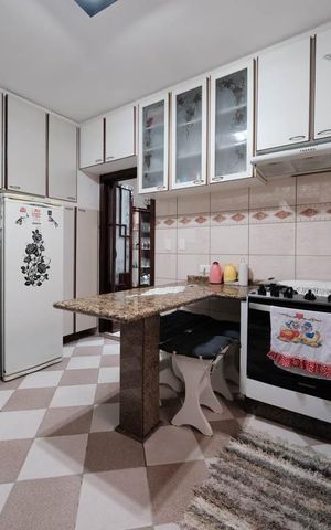 Casa à venda com 192m², 4 quartos e 2 vagasCozinha