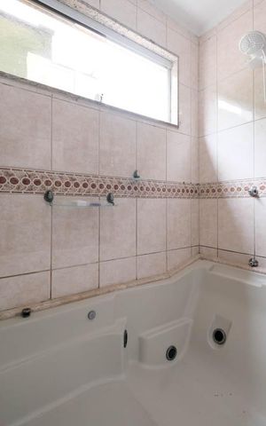 Casa à venda com 192m², 4 quartos e 2 vagasSuíte 1