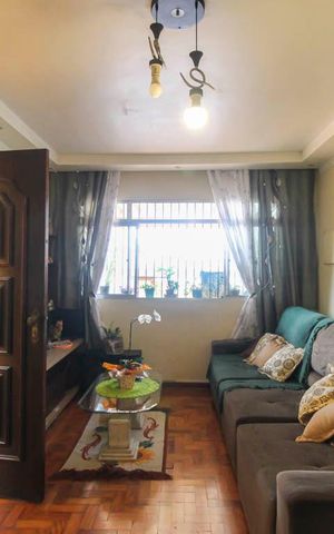 Casa à venda com 135m², 3 quartos e 2 vagas Casa à venda com 135m², 3 quartos e 2 vagasSala