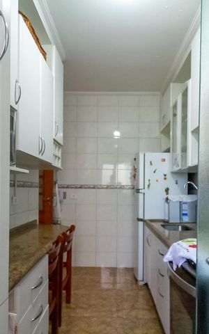 Apartamento à venda com 76m², 3 quartos e 1 vaga Apartamento à venda com 76m², 3 quartos e 1 vagaCozinha e Área de Serviço