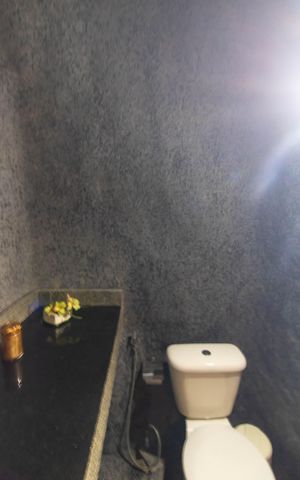 Casa de condomínio à venda com 838m², 4 quartos e 5 vagas Casa de condomínio à venda com 838m², 4 quartos e 5 vagasLavabo