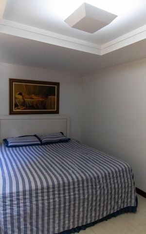 Casa de condomínio à venda com 838m², 4 quartos e 5 vagas Casa de condomínio à venda com 838m², 4 quartos e 5 vagasSuíte 3