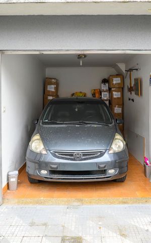 Casa à venda com 300m², 5 quartos e 2 vagas Casa à venda com 300m², 5 quartos e 2 vagasGaragem - Casa 2
