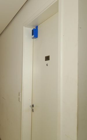 Apartamento à venda com 44m², 2 quartos e 1 vagaLockbox instalada na porta do imóvel
