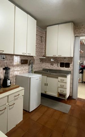 Apartamento à venda com 72m², 2 quartos e sem vaga Apartamento à venda com 72m², 2 quartos e sem vagaCozinha - Armários