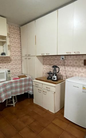 Apartamento à venda com 72m², 2 quartos e sem vaga Apartamento à venda com 72m², 2 quartos e sem vagaCozinha - Armários