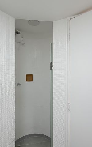Apartamento para alugar com 34m², 1 quarto e 1 vaga Apartamento para alugar com 34m², 1 quarto e 1 vagaBanheiro da Suíte