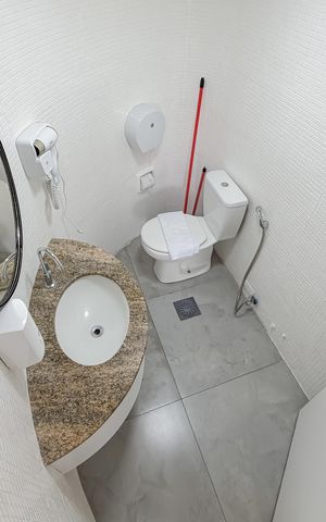Apartamento para alugar com 34m², 1 quarto e 1 vaga Apartamento para alugar com 34m², 1 quarto e 1 vagaBanheiro da Suíte