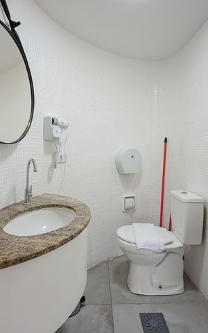 Apartamento para alugar com 34m², 1 quarto e 1 vaga Apartamento para alugar com 34m², 1 quarto e 1 vagaBanheiro da Suíte