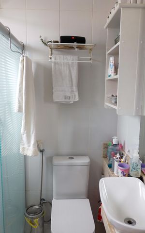 Apartamento à venda com 74m², 3 quartos e 1 vaga Apartamento à venda com 74m², 3 quartos e 1 vagaBanheiro da Suíte 2