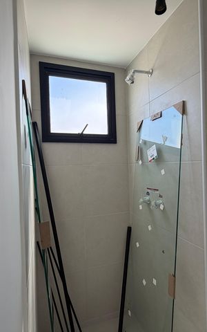Apartamento à venda com 46m², 2 quartos e 1 vaga Apartamento à venda com 46m², 2 quartos e 1 vagaBanheiro da suíte