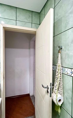 Casa à venda com 150m², 3 quartos e 2 vagas Casa à venda com 150m², 3 quartos e 2 vagasBanheiro 1