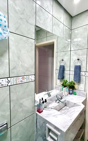 Casa à venda com 150m², 3 quartos e 2 vagas Casa à venda com 150m², 3 quartos e 2 vagasBanheiro 1