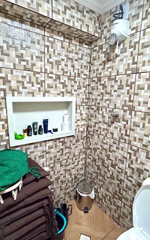 Casa à venda com 150m², 3 quartos e 2 vagas Casa à venda com 150m², 3 quartos e 2 vagasBanheiro 2
