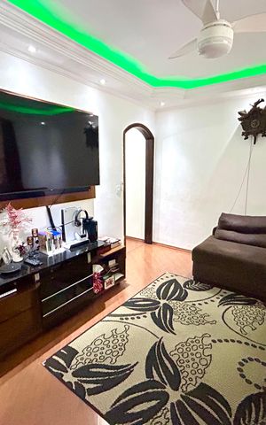 Casa à venda com 150m², 3 quartos e 2 vagas Casa à venda com 150m², 3 quartos e 2 vagasSala