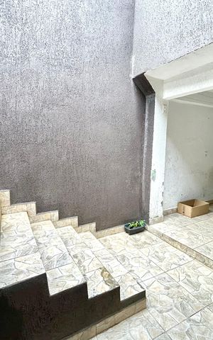 Casa à venda com 150m², 3 quartos e 2 vagas Casa à venda com 150m², 3 quartos e 2 vagasChurrasqueira