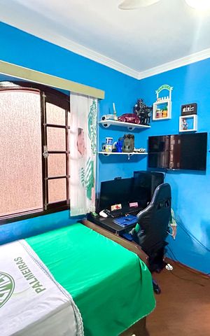 Casa à venda com 150m², 3 quartos e 2 vagas Casa à venda com 150m², 3 quartos e 2 vagasQuarto 2