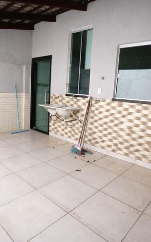 Casa à venda com 180m², 3 quartos e 4 vagas