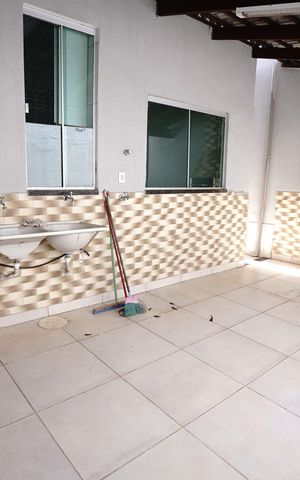 Casa à venda com 180m², 3 quartos e 4 vagas