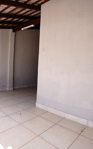 Casa à venda com 180m², 3 quartos e 4 vagas
