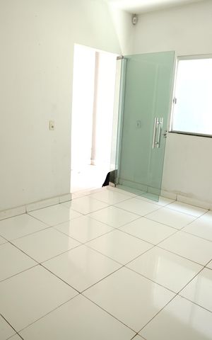 Casa à venda com 180m², 3 quartos e 4 vagas