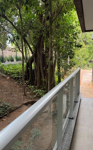 Apartamento à venda com 80m², 3 quartos e 2 vagas Apartamento à venda com 80m², 3 quartos e 2 vagasVaranda