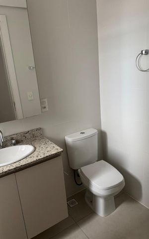 Apartamento à venda com 80m², 3 quartos e 2 vagas Apartamento à venda com 80m², 3 quartos e 2 vagasBanheiro